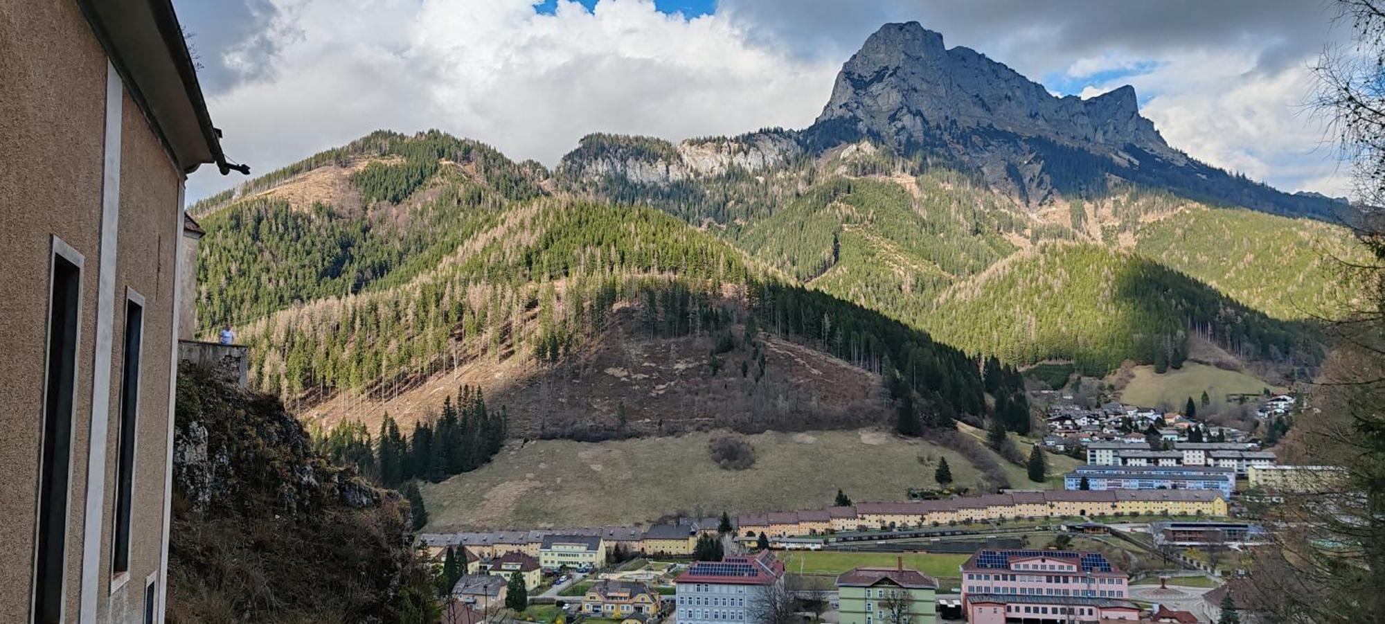 Gasthof Zur Post Eisenerz Exterior foto