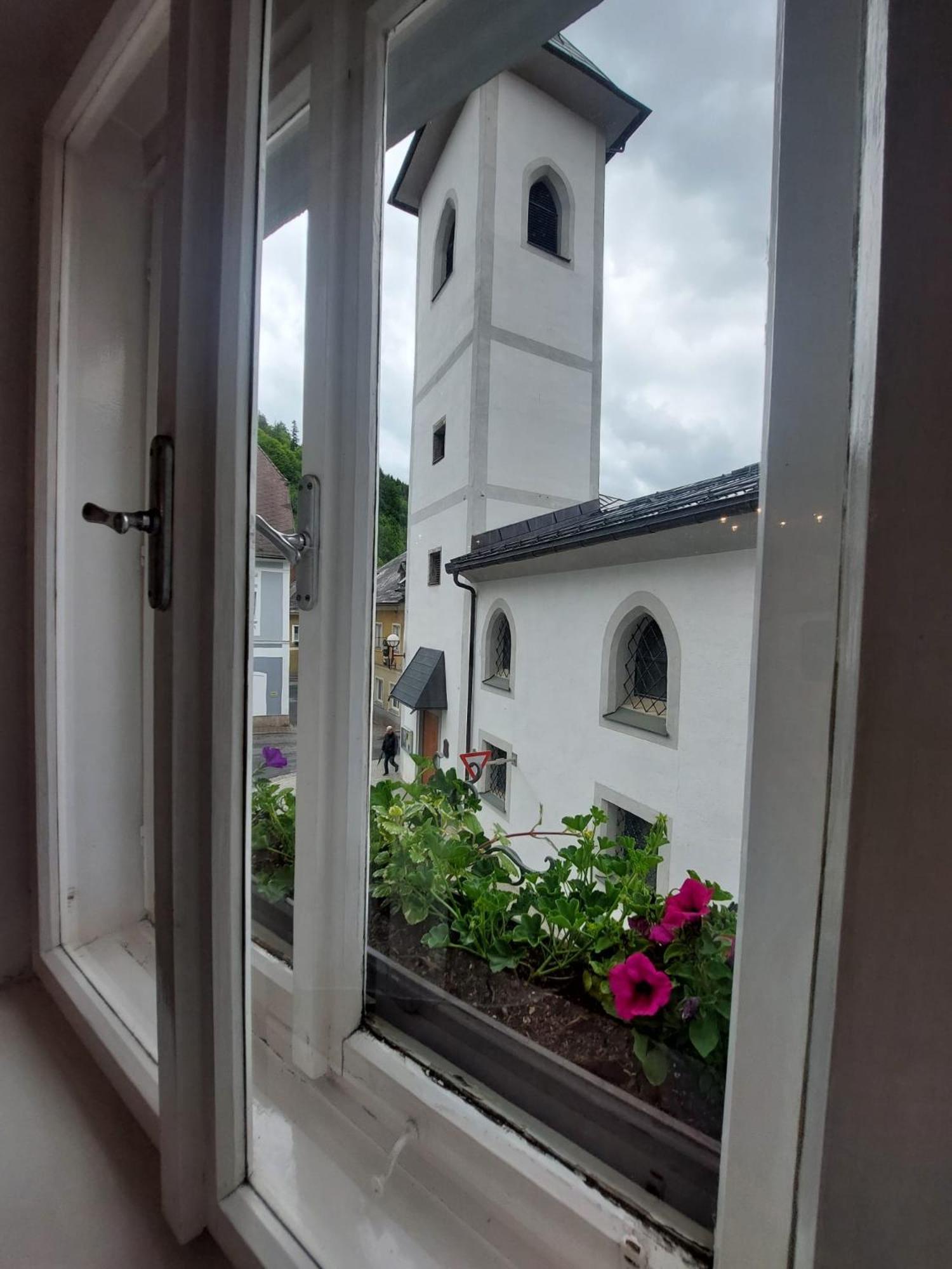 Gasthof Zur Post Eisenerz Exterior foto
